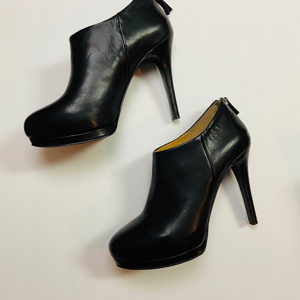 Nine West Booties - Picture 2 of 9